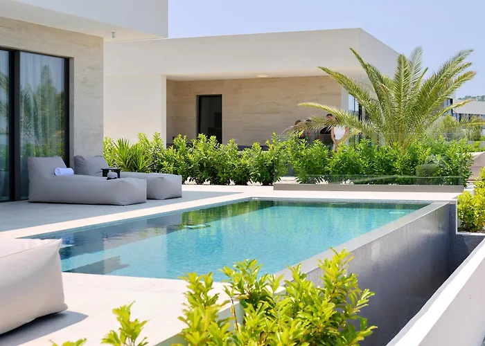 Cloud 9 D6 别墅 特孔